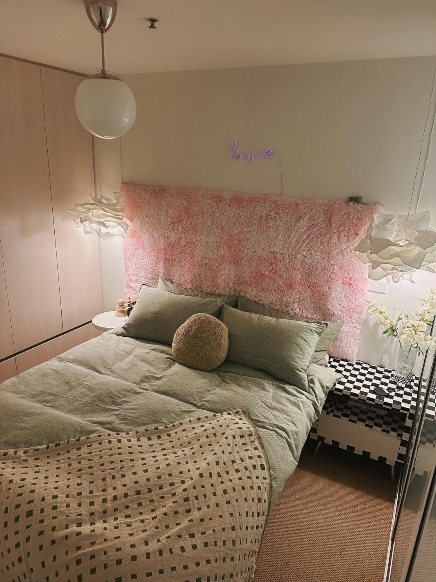 Collins Paris End Suite- 2 Bedrooms With Balcony Melbourne
